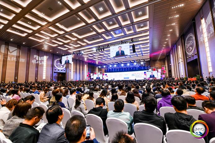 clip_image002.jpg 注明: C:\Users\Administrator\Desktop\2019-11-12中国周口江海英才创业周东洲英才与中央双新区人才发展大会(双创人才颁奖典礼)\mmexport1573527505175.jpeg